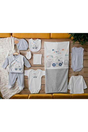 Necix's 6-Piece CUTE MONTHS BIRTH SET (10-Piece HOSPITAL EXIT, BABY BAG, SWADDLE, BLANKET, WIPES AND SOCKS SET)