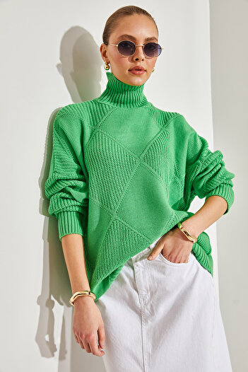 Bianco Lucci Women's Turtleneck Patterned Knitwear Sweater
