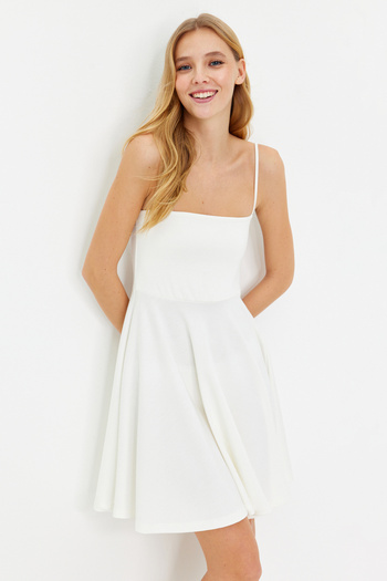 Trendyol Collection Λευκό επίπεδο σφόνδυλο εύκαμπτο σκέιτερ/Μίνι ανοίγματος ζώνης TWOSS24EL00294
