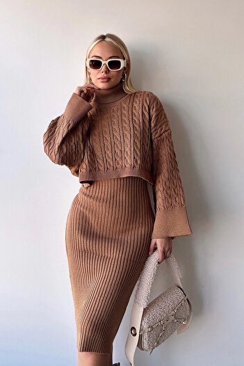 ZF BUTİK Black Turtleneck Knitted Motif Crop Sweater and Knitwear Dress Set