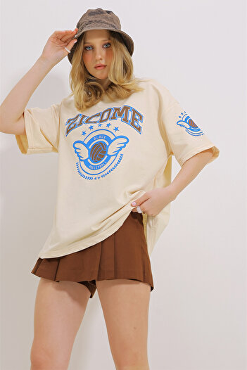 Trend Alaçatı Stili Γυναικείο μπλουζάκι Unisex oversize σε μπεζ λαιμόκοψη ALC-X11459