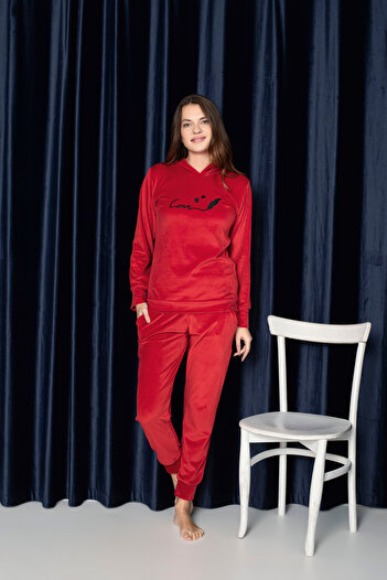 Lady Red Velvet Velvet Pajama Set
