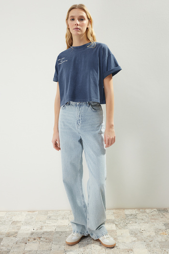 Trendyol Collection Indigo 100% Cotton Faded Effect Printed Crop Crew Neck Knitted T-Shirt TWOSS23TS00117