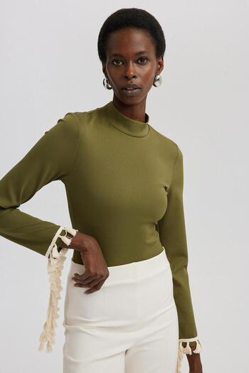 Touché Privé TASSEL DETAILED KNITTED BODY