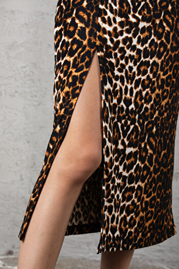 Markleydi Women's Leopard Pattern High Waist Slit Soft Textured Midi Skirt