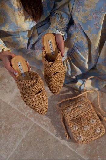 NİŞANTAŞI SHOES Дамски чехли Laila Taba с плетена кръстосана лента