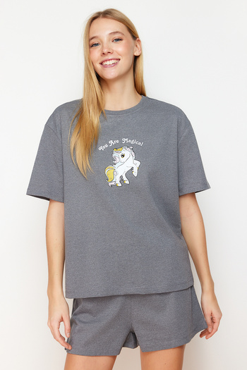Trendyol Collection Сірий меланжевий піжамний комплект Orme з принтом THMSS24PT00116