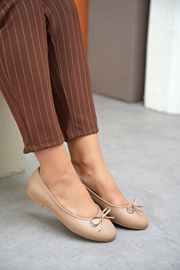 LAMİNTA Swan Nude Bow Detailed Women's Ballerinas