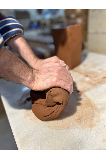 Güray seramik 5 Kg Kırmızı Heykel Torna Ve Pano Çamuru Kırmızı Çamur Kırmızı Hobi Ve Model Çamuru