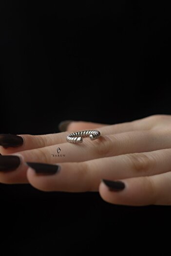 BY BARUN SİLVER Kıkırdak Earcuff Halka Yuvarlak Burgu Halat 925 Ayar Beyaz Silver Sıkıştırmalı Gümüş Kıkırdak Küpe