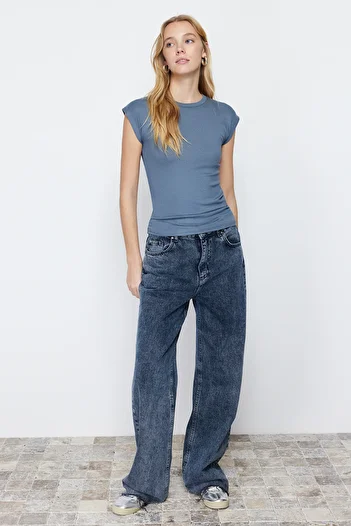 Trendyol Collection Light Anthracite Premium Viscous/Soft Fabric Fitted/Fitted Stretchy Knitted Blouse Twoss23Bz00992