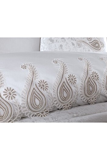 Çeyiz Bahçesi Crescent 9 Piece Bridal Set