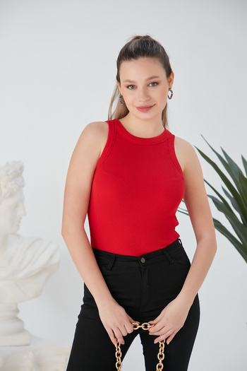 CATSPY Red Zargo Model Fitted Wide Piping Halter Neck Ribbed Flexible Knitted Crop Blouse