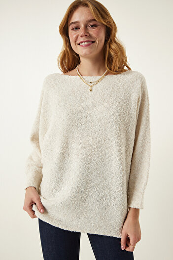 Happiness İstanbul Krem Kayık Yaka Mevsimlik Oversize Triko Kazak YG00105