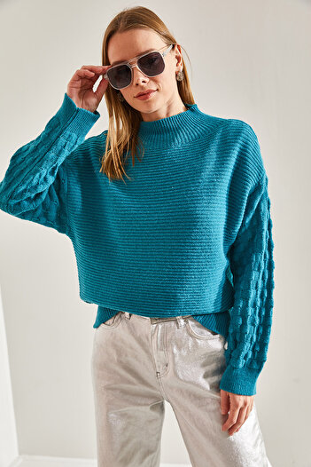 Bianco Lucci Women's Sweater Sweater with Patterned Sleeves