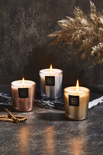 SELKA HOME Miracle Gold Cam Metalic Candle Mum