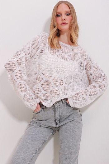 Trend Alaçatı Stili Women's Ecru Boat Neck Openwork Knitwear Blouse ALC-X11512