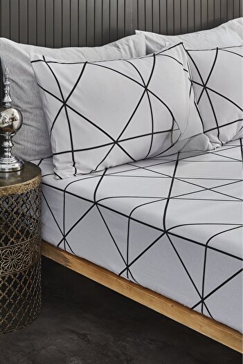Sares Home Geometric Pattern White Baklava Oversize Elastic Sheet Set