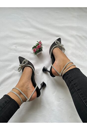 Gamze Shoes Μαύρο Χρώμα Σατέν Κορδόνι Αστραγάλου με Φιόγκο Πέτρα
