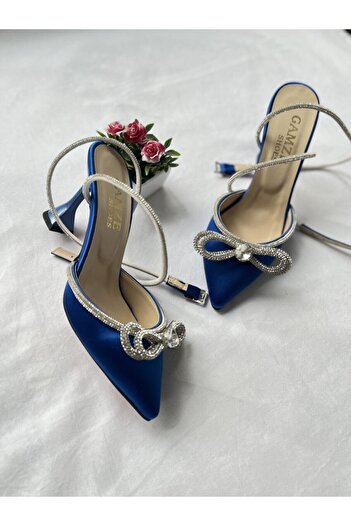 Gamze Shoes Cravată de gleznă din satin de culoare albastră Saks cu pietre