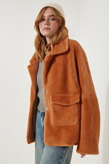 Happiness İstanbul Women's Tan Premium Oversize Bearded Jacket with Pockets FN03171