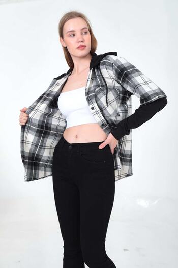 Sporting Women's White Black Snap Detailed Lumberjack Shirt Sweatshirt