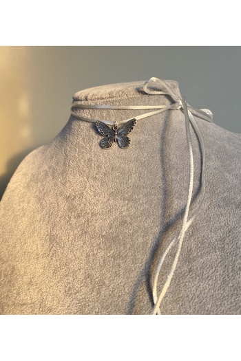 Pinky Lady string butterfly choker necklace