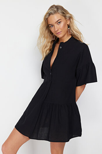 Trendyol Collection Černé Wide Fit mini tkané plážové šaty ze 100% bavlny TBESS20EL0873