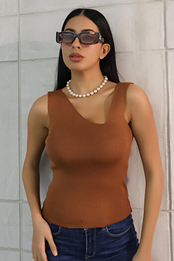 ALCHON V-Neck Thick Strap Stylish Knitwear Women's Summer Undershirt