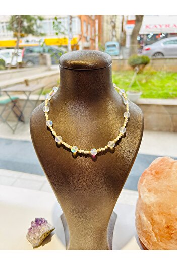 Luna Aura Akua Necklace with Quartz and Pearl