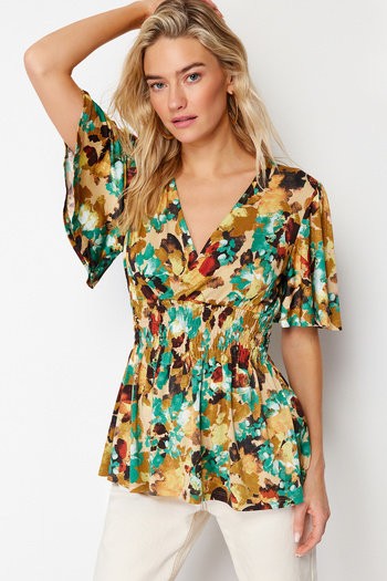 Trendyol Collection Multi Color Printed Gipeli Regular/Regular Fit Double Breasted Short Sleeve Stretch Knitted Blouse TWOSS24BZ00398