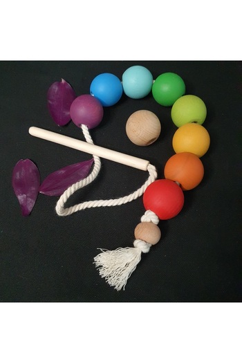 Bee Smart Montessori Classic Stringing and Bead Stringing Game