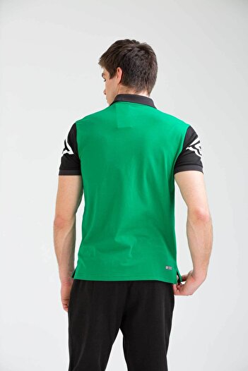 UMBRO Men's Polo Neck T-shirt - Relaxed Fit