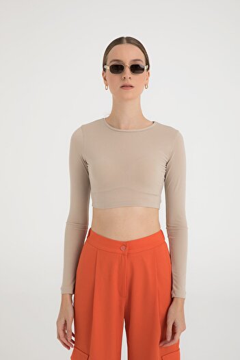 SHEISMONO Soft Touch Round Neck Short Blouse Beige