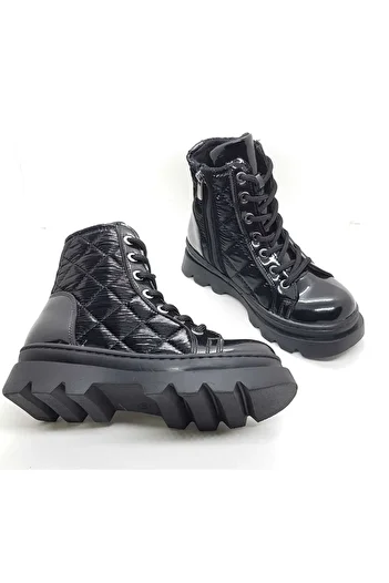 Sanbe Patent Leather Girl's Boots Stitched, Rubber Sole