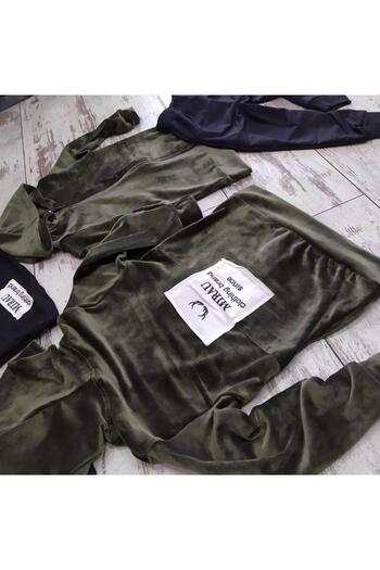 Riccotarz Girl's Text Printed Hooded Velvet Khaki Tracksuit Set