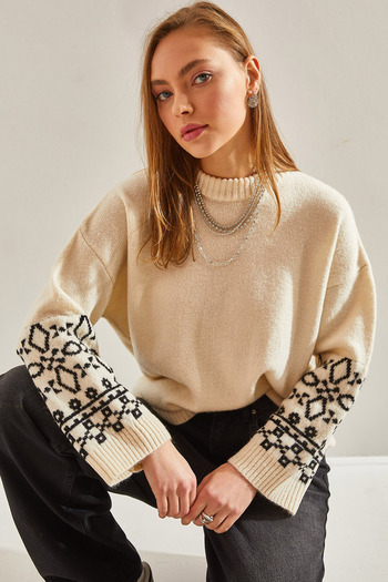 Bianco Lucci Women's Sweater Sweater with Patterned Sleeves