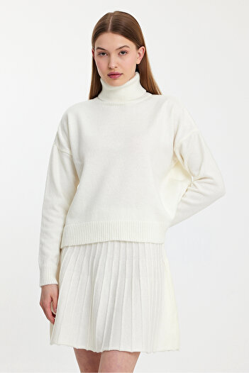 Life Knitwear Turtleneck Sweater Pleated Mini Skirt Set