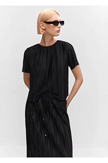 MANGO Woman Овърсайз плисирана тениска