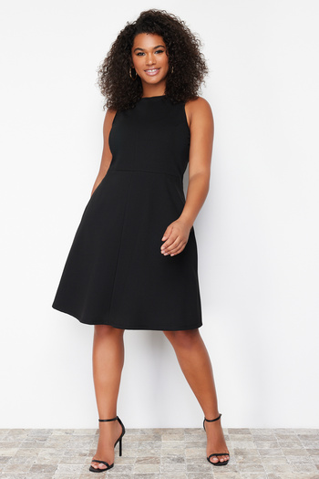 Trendyol Curve Black Stitching Detail Mini Knitted Plus Size Dress Tbbss24Ah00005