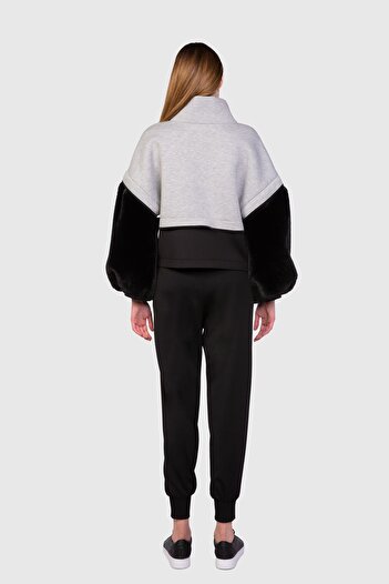 GIZIA SPORT Kolları Kürk Detaylı Yazı Nakışlı Siyah Sweatshirt