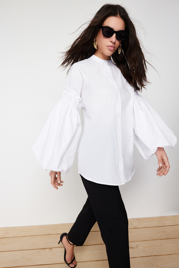 Trendyol Modest Bavlněná tkaná košile s balonovým rukávem TCTSS24TG00048