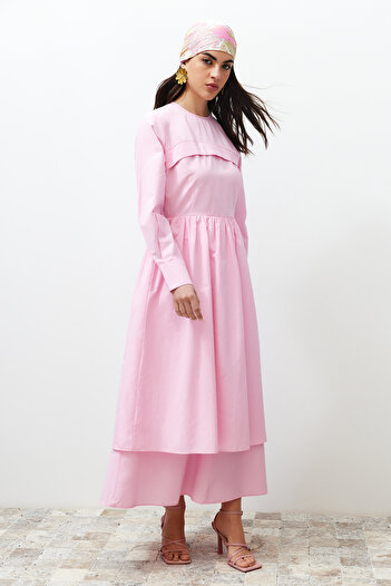Trendyol Modest Ροζ μπροστινό λεπτομερές απλό ύφασμα φόρεμα TCTSS24EB00144