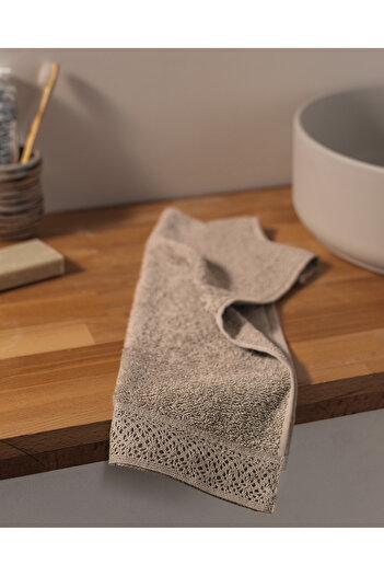 Madame Coco Angelique Hand Towel - Dark Beige - 30x45 Cm