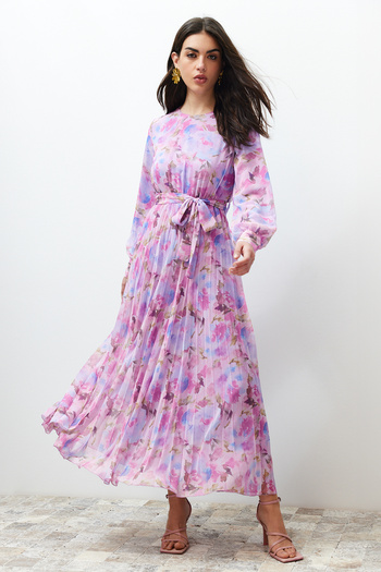 Trendyol Modest Ροζ φλοράλ φόρεμα με λεπτομέρεια πλισέ σιφόν υφασμένο TCTSS24EB00151