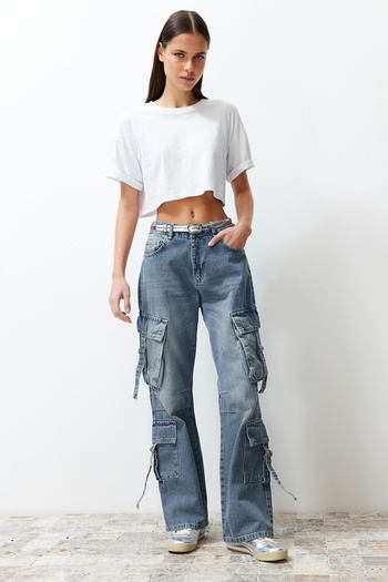 Trendyol Collection Blugi skater cu buzunar cargo albastru cu talie înaltă TWOSS24JE00170
