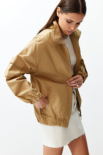 Trendyol Collection Τζιν μπουφάν Khaki Elastic Waist Bomber TWOSS24CE00037