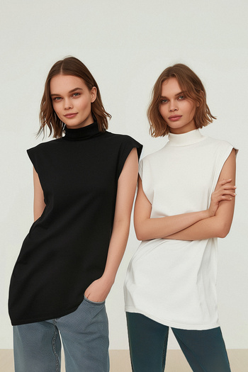 Trendyol Modest بطانة تونيك بدون أكمام بياقة واقفة باللونين الأسود والأبيض، قطعتان - TCTSS21UK0033