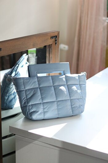 Moom Bag Γυναικεία τσάντα ώμου από ύφασμα αλεξίπτωτου με μπλε τετράγωνο σχέδιο