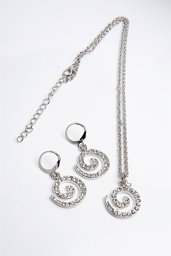 EUROMODA Special Designed Necklace Earring Set